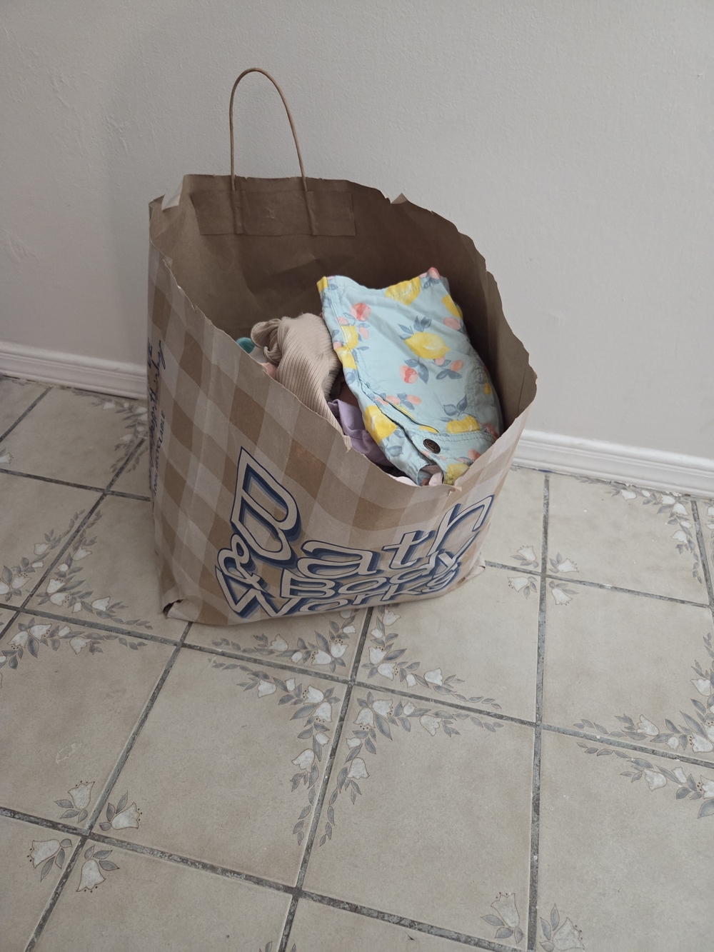 Toddler Girls Clothes Bundle 1 - Picture 2 of 2